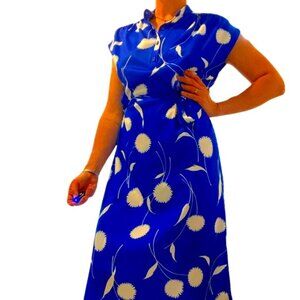 Vintage blue/white dandelion dress